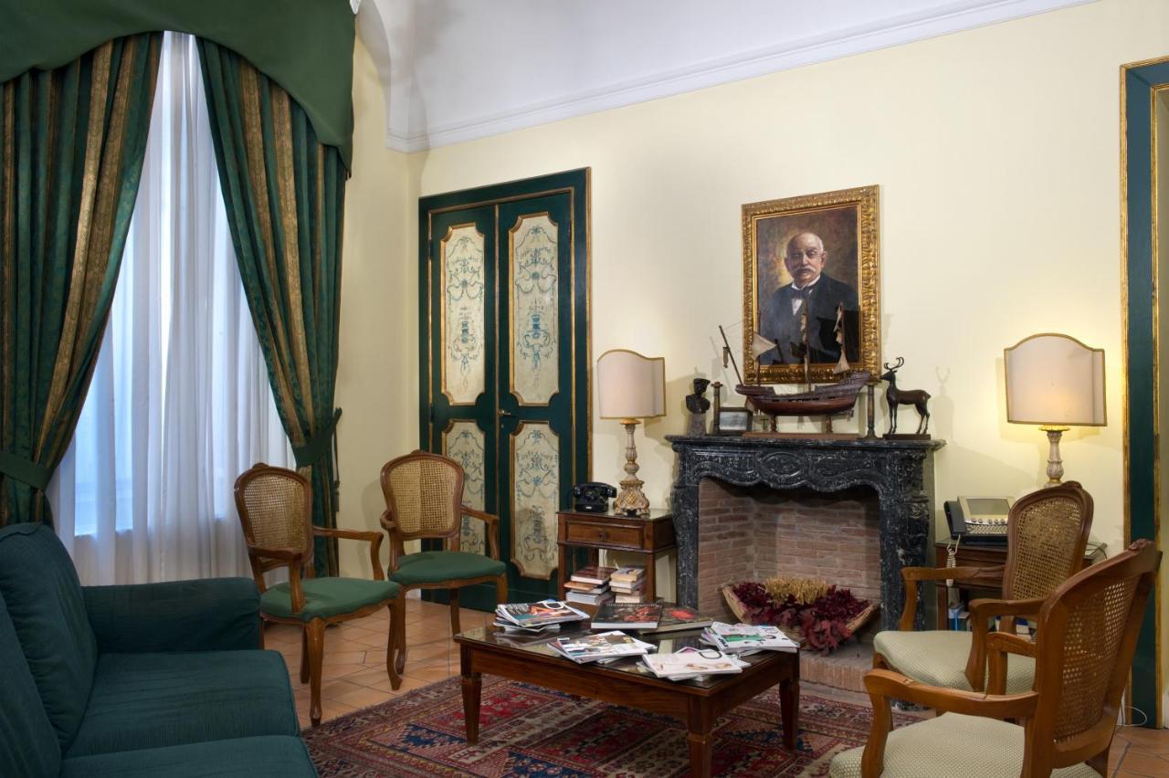 Chiaja Hotel De Charme Napoli Esterno foto