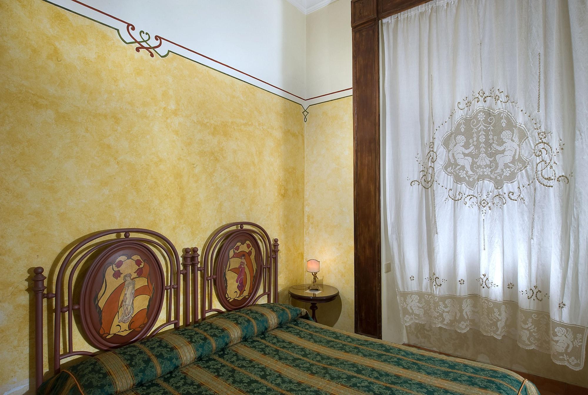 Chiaja Hotel De Charme Napoli Esterno foto