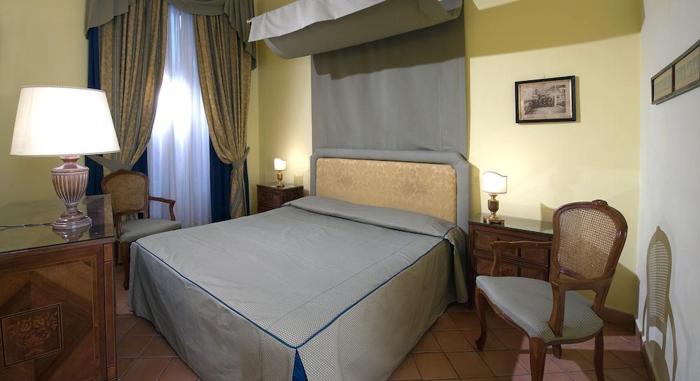 Chiaja Hotel De Charme Napoli Esterno foto